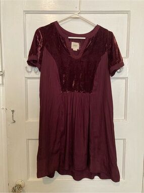 Maeve Velvet Yoke Short Sleeve Dress - Wine Burgundy